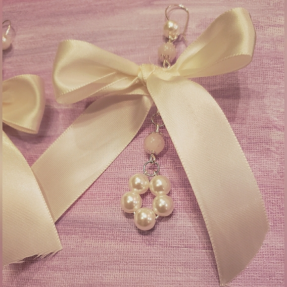 Handmade Adorable Bow & Rose Quartz Dangle Earrings - Picture 2 of 5